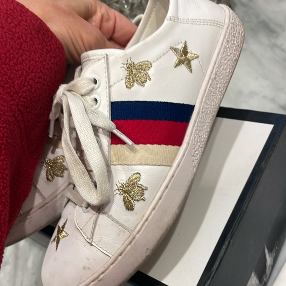 Gucci bee sneakers size 6 - Picture 5 of 7